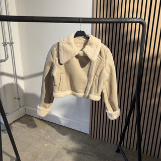 TINY CLOTHES - Cropped Winterjacke - Creme